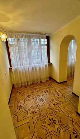Продаж Квартира 5-кімнатна, 3/11 поверх на Базарная ул. Одеса