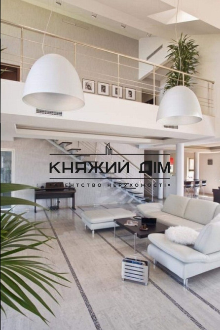 Продаж 2-поверховий Будинок з ділянкою 56 сот 400 кв.м    - фото 1