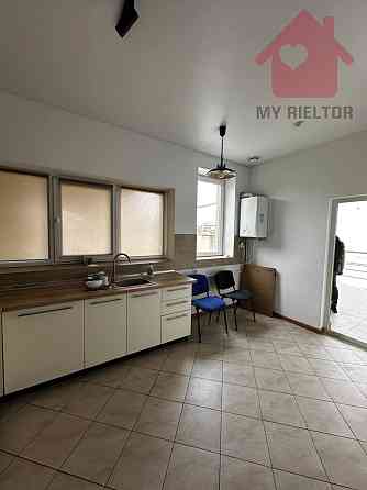 Оренда приміщення вільного призначення поверх - 4/4 Ужгород