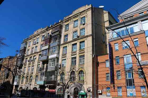 Продаж Квартира 1-кімнатна, 3/7 поверх на Сечевых Стрельцов вул., д. 12 Київ