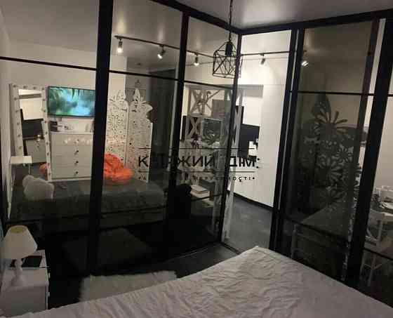 Продаж 1-кімнатної квартири на 1му поверсі в ЖК Комфорт Таун. № 21126558 Київ