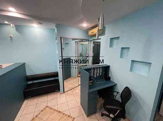 Оренда офісне приміщення на Анны Ахматовой ул. поверх - 1/3 Київ