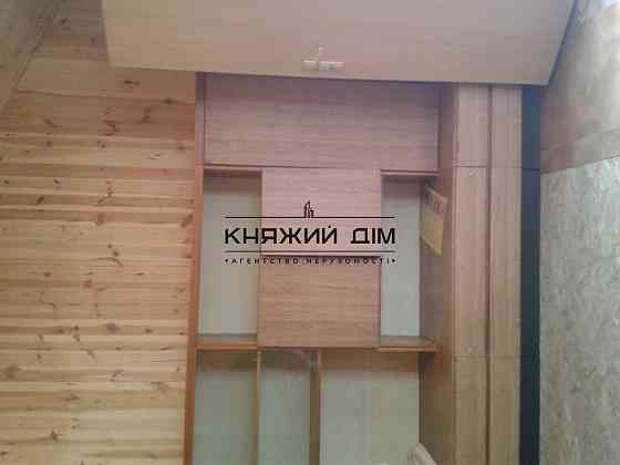 Оренда Квартира 1-кімнатна, 1/2 поверх на Садовая ул. Kiev