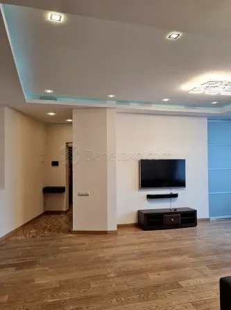 Оренда 4к Квартира 131 кв.м Фонтан, ул. Литературная 1А Одеса