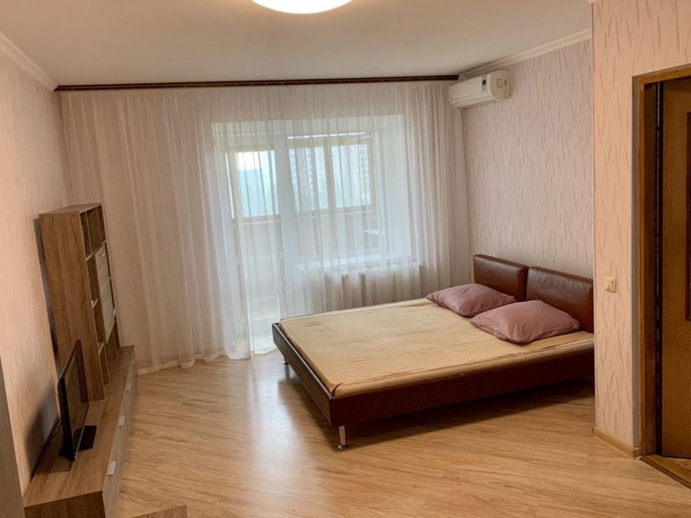 Оренда Квартира 1-кімнатна, 6/15 поверх на Вишняківська, 5б Київ - фото 1