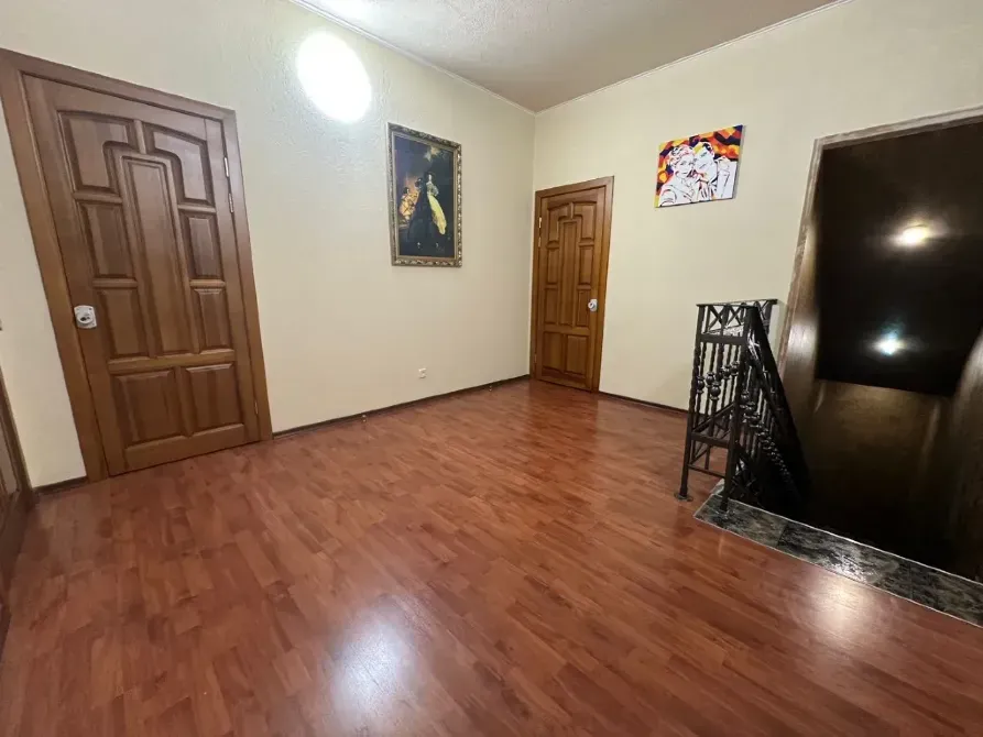 Продажа 2-этажный Дом  370 кв.м 5 комн.  Днепр - изображение 2