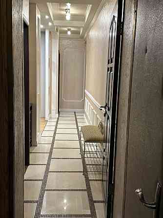 Продаж Квартира 3-кімнатна, 5/5 поверх на Уманська вул., д. 29 Київ