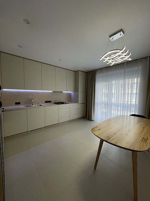 Продаж Квартира 3-кімнатна, 1/10 поверх на Виноградна Івано-Франківськ - фото 2