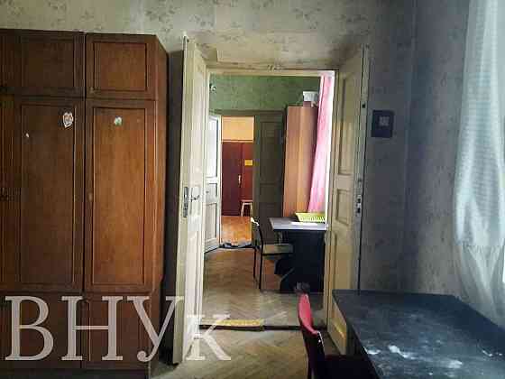 Продаж Квартира 3-кімнатна, 2/2 поверх на Площа Данила Галицького Львів