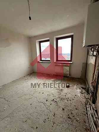 Велика світла квартира по супер ціні! Встигніть придбати! Uzhhorod