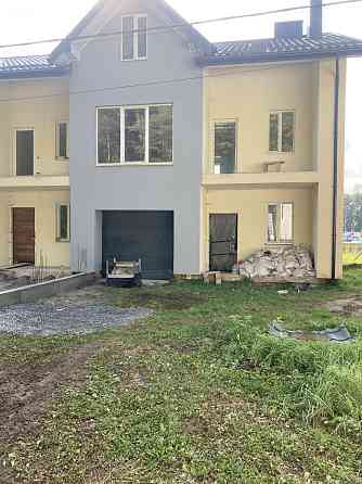 Продаж 2-поверховий  з ділянкою 4 сот 140 кв.м 3 кімн. на Героїв Небесної Сотні вул. Zymna Voda