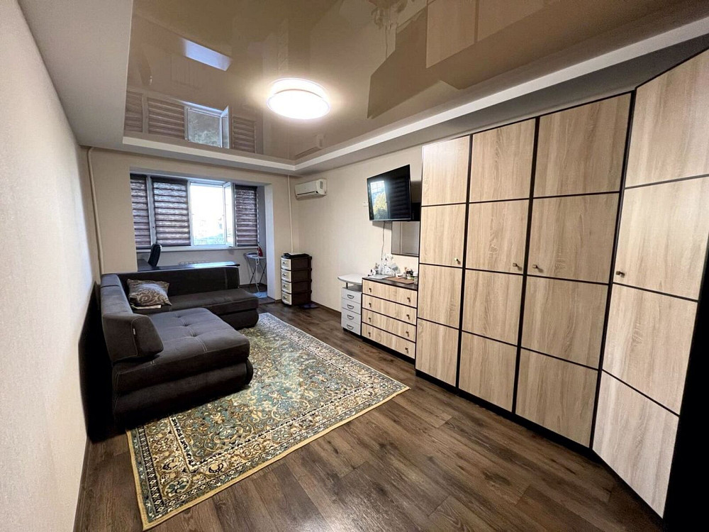 Продаж Квартира 3-кімнатна, 8/9 поверх на Донецкое шоссе, 116 Дніпро - фото 1