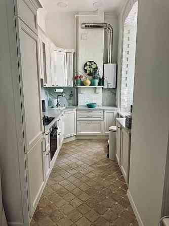 Продаж Квартира 3-кімнатна, 2/3 поверх на Тарасівська вул., д. 19 Киев