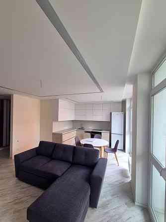 Продаж Квартира 3-кімнатна, 2/24 поверх на Предславинська вул., д. 40 Київ