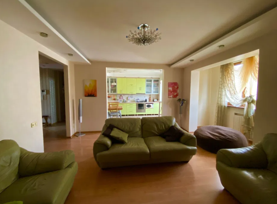 Просторная квартира на Вузовском Одесса