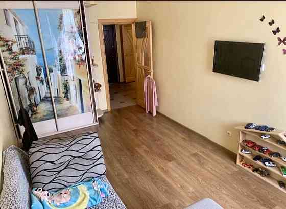 Оренда Квартира 2-кімнатна, 6/10 поверх на ул. Регенераторная, 4 Київ