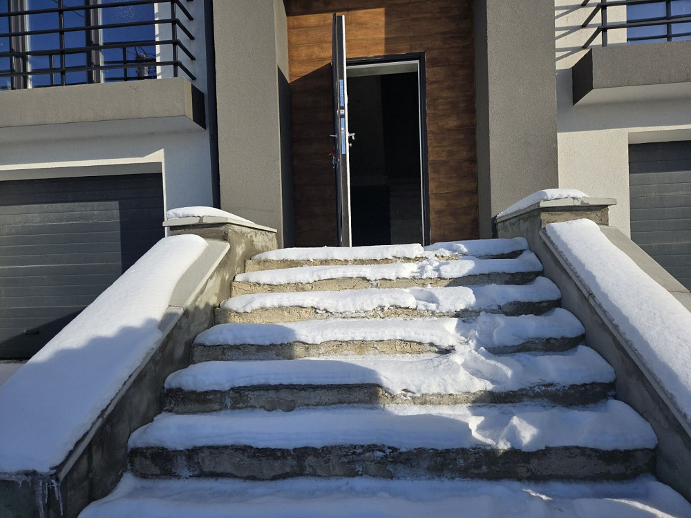 Просторий 3 поверховий котедж в Кутківцях Тернопіль - фото 1