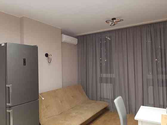 Оренда Квартира 1-кімнатна, 4/10 поверх на Зарічна, 75 Київ