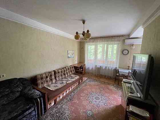 Оренда Квартира 3-кімнатна, 5/5 поверх на вул. Лейпцизька, 12 Київ