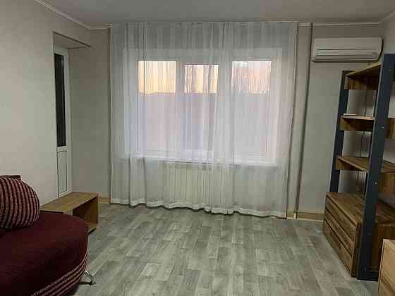 2-кімнатна на аренду Центр, пл. Б. Хмельницького 2-9 ет. АГО Кропивницький