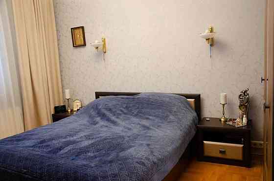 Продаж Квартира 2-кімнатна, 12/16 поверх на Гетьмана Вадима вул., д. 44 Київ