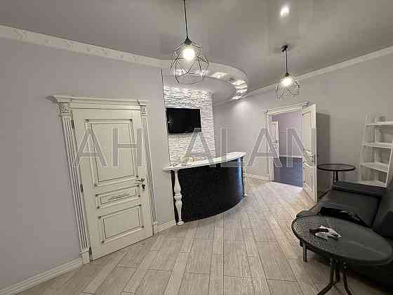 Оренда Будинок 4-кімнатний на Тичини Павла пр-т, 18Б Київ