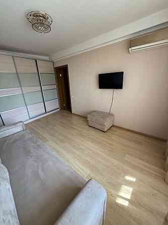 Оренда Квартира 1-кімнатна, 8/9 поверх на Оболонський проспект, 10 Kiev