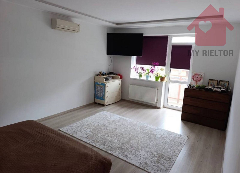 Продаж Квартира 4-кімнатна, 5/5 поверх на Мальовнича Uzhhorod - photo 2