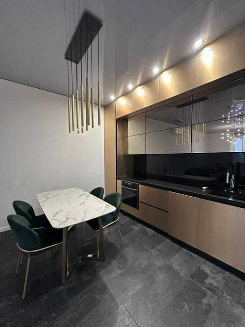 Продаж Квартира 2-кімнатна, 14/21 поверх на Лабораторна вул., д. 6 Київ - фото 1