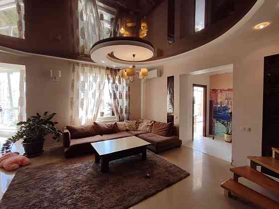 Просторная квартира в новом доме с видом на море Одеса