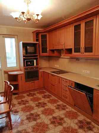 Оренда Квартира 2-кімнатна, 12/24 поверх на ул. Феодоры Пушиной Київ