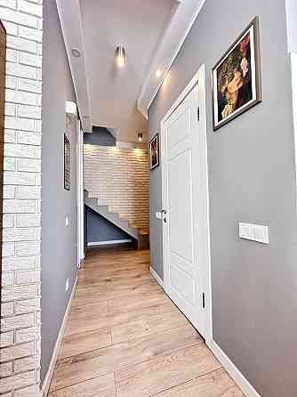 5-ти кімнатна дворівнева, Дмитра Луценка вул., 8, Голосіївський Kiev