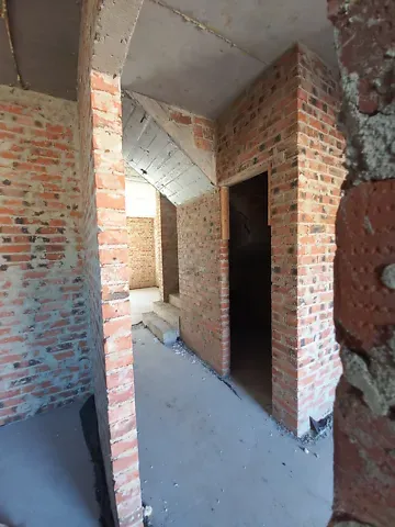 Продаж 2-поверховий   120 кв.м 4 кімн. на Кулика і Гудачека (Макарова) вулиця Рівне - фото 1