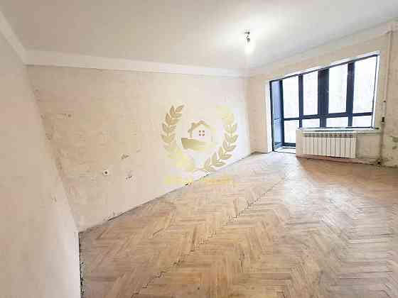 Продаж Квартира 3-кімнатна, 4/5 поверх Київ