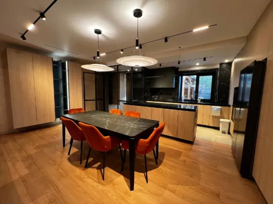 For sale 5-room Apartment 177.6 sq.m Ольгерда Бочковського 8Б Dnipro