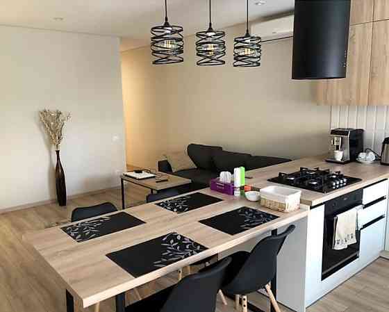 Стильный новый таунхаус с ремонтом, мебелью и техникой в Червоном хуторе. Лиманка