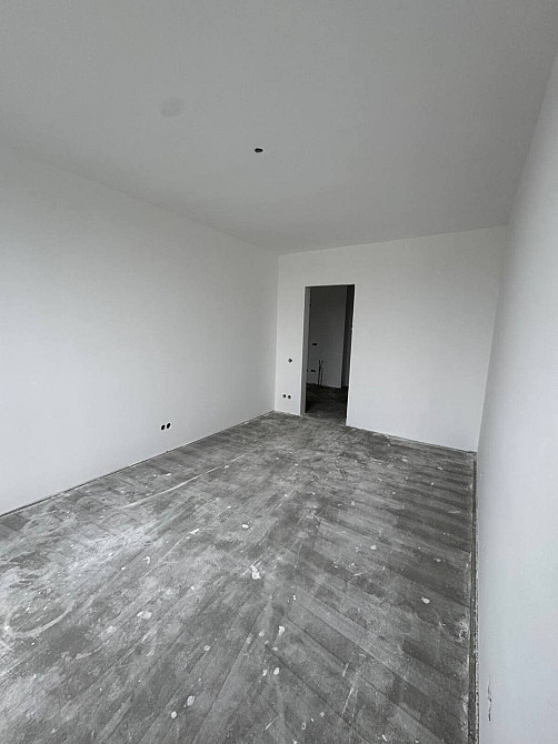 Продаж 1к Квартира 46 кв.м Бічна Зелена Басовка - изображение 5