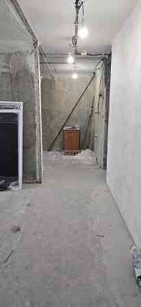 Продаж Квартира 3-кімнатна, 9/9 поверх на вул. Гвардійців Широнінців Kharkiv