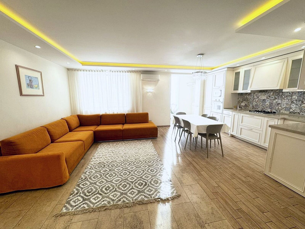 Продаж Квартира 4-кімнатна, 9/12 поверх на Владимирская ул., 1 Дніпро - фото 2