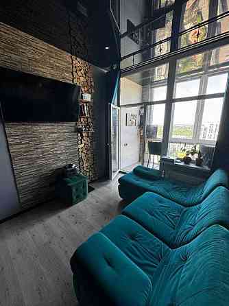 Продаж Квартира 2-кімнатна, 16/16 поверх на Салютна, 2 Kiev