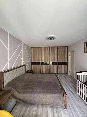 Продаж Квартира 3-кімнатна, 8/12 поверх на Івасюка Ivano-Frankivs'k