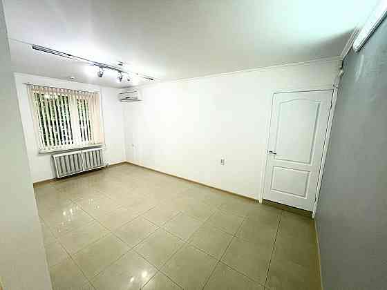 Продаж комерційне приміщення на просп. Академика Глушко, 16 приміщень - 3, поверх - 1 Одеса