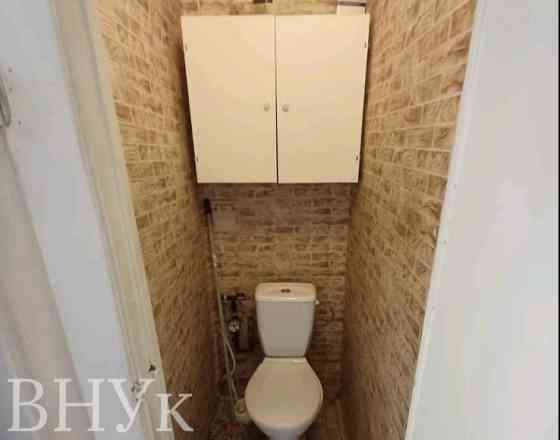 Продаж Квартира 3-кімнатна, 3/5 поверх на Проспект Свободи Uzhhorod