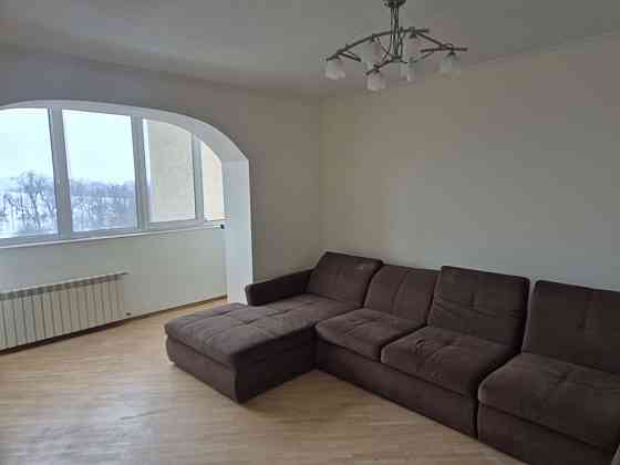 Оренда Квартира 3-кімнатна, 5/7 поверх на Південний б-р Івано-Франківськ