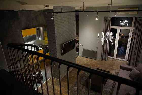 Оренда Квартира 2-кімнатна, 2/2 поверх на Андреевский спуск Киев