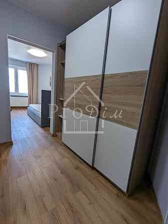 Оренда Квартира 1-кімнатна, 23/25 поверх на Юлії Здановської вул. (Михайла Ломоносова), 38Г Киев