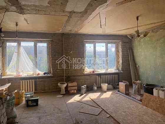 Продаж Квартира 3-кімнатна, 4/5 поверх на вул. Науки Kharkiv