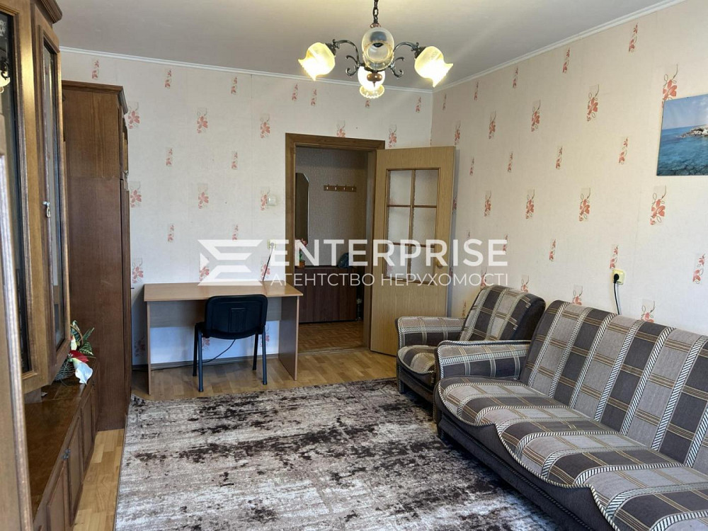 Продаж Квартира 1-кімнатна, 18/22 поверх на вул. Пчелки Елены Киев - изображение 2