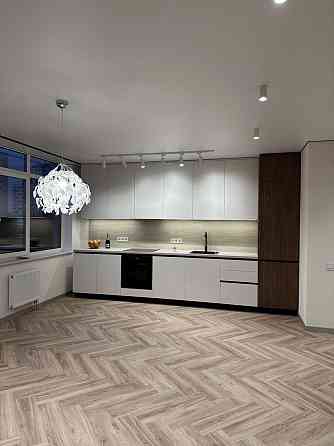 Продаж Квартира 2-кімнатна, 6/21 поверх на Чернігівська вул., 8 Київ