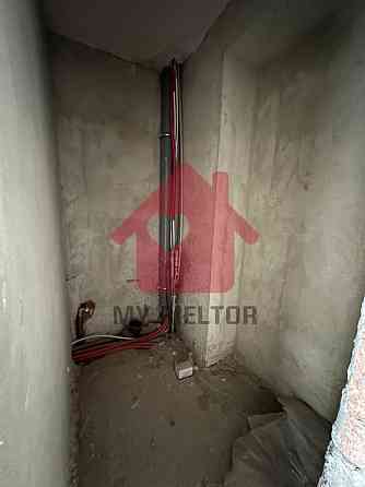 Велика світла квартира по супер ціні! Встигніть придбати! Uzhhorod